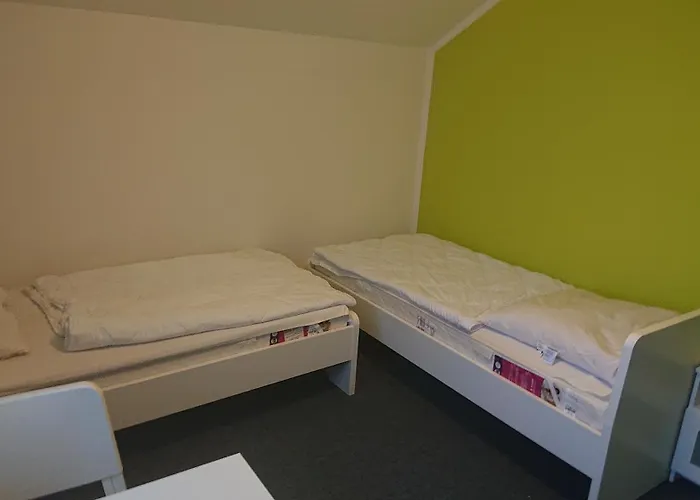 Гостевой дом Dreibettzimmer Mit Gemeinschaftskueche Und Je 2 Dusch- Und 2 Toilettenzimmern *